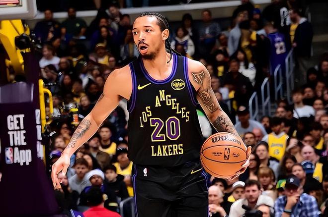 撕裂城混音力克南湾湖人 尼克·史密斯25+7助引关