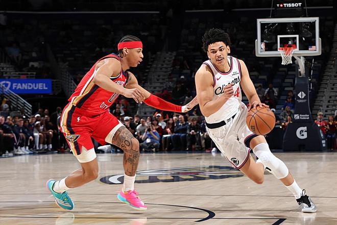 新奥尔良鹈鹕力克快船 桑德斯防守亮眼但进攻低