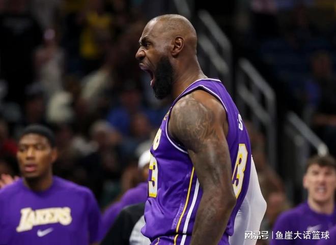 湖人逆转魔术肯纳德三分绝杀 裁判争议成胜负关