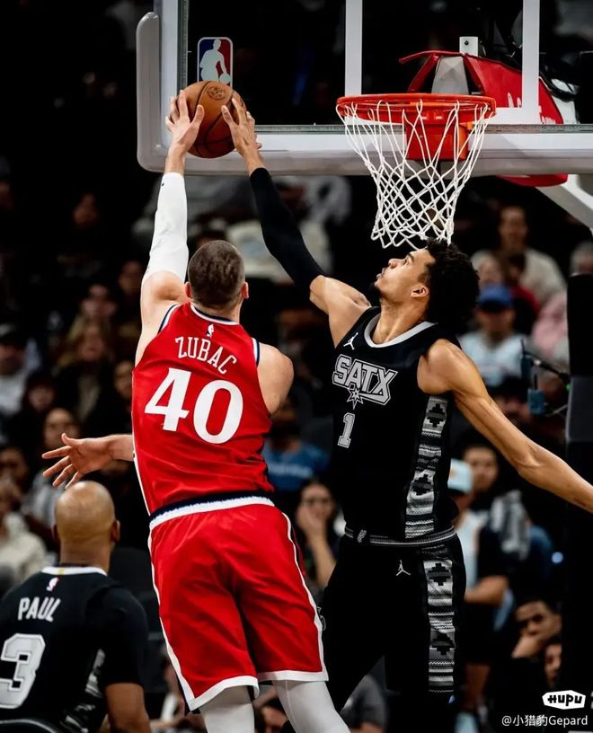 快船主场惨败马刺 伦纳德独木难支难改颓势