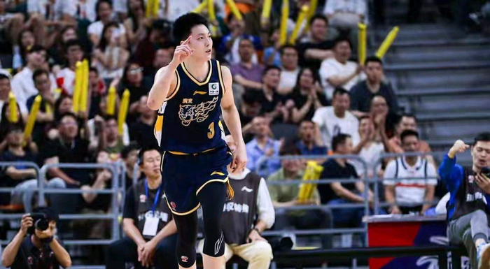 广东后卫线强势崛起 广厦后场危机难掩