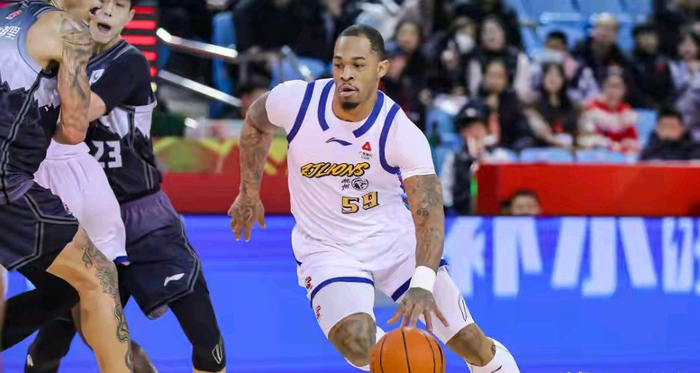 广东后卫线强势崛起 广厦后场危机难掩