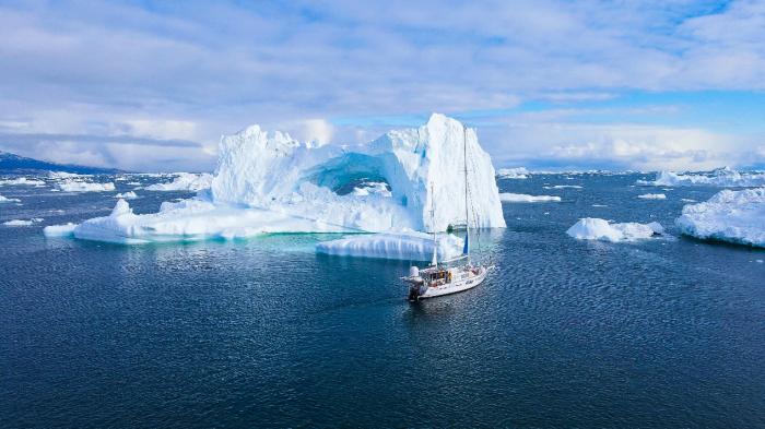 翟墨率全球通号完成北极无停靠环航，创人类首