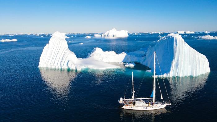 翟墨率全球通号完成北极无停靠环航，创人类首